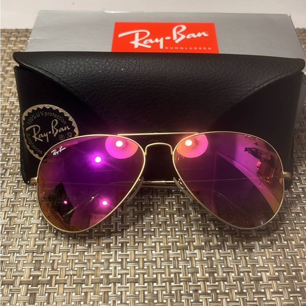Ray-Ban Aviator Sunglasses with Purple Lenses
